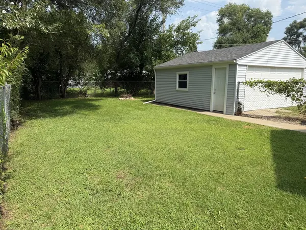 918 WINDSOR RD, Loves Park, IL 61111