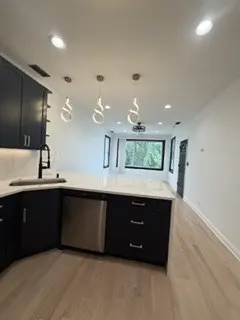 4815 W Patterson AVE #2, Chicago, IL 60641