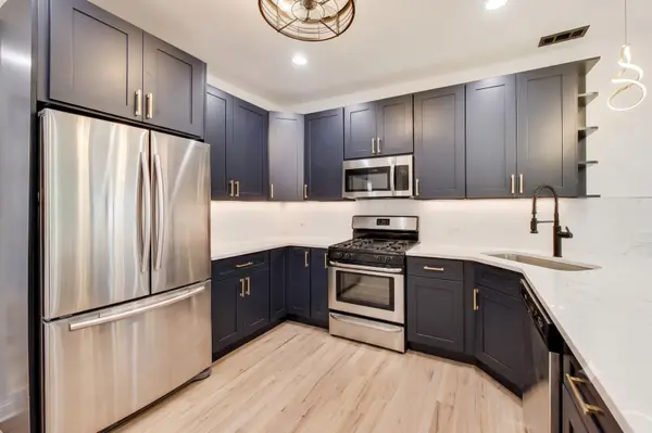 4815 W Patterson AVE #2, Chicago, IL 60641