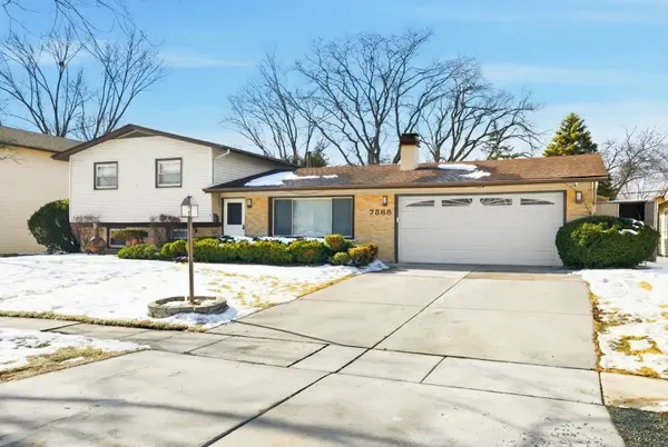 7388 Coventry LN, Hanover Park, IL 60133