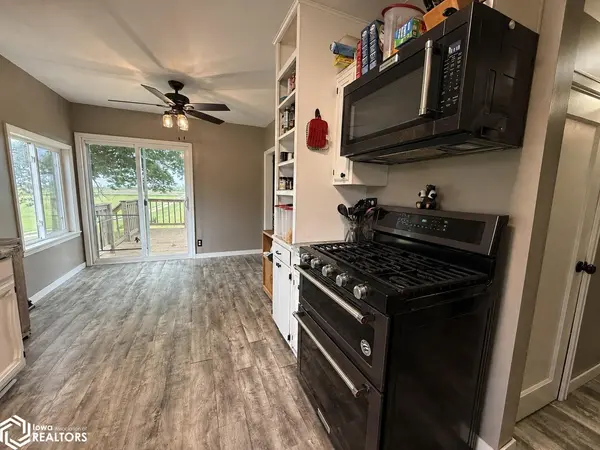 3926 Ironwood Ave, Kensett, IA 50448
