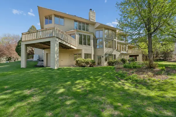 782 Evergreen KNLS, Mendota Heights, MN 55118