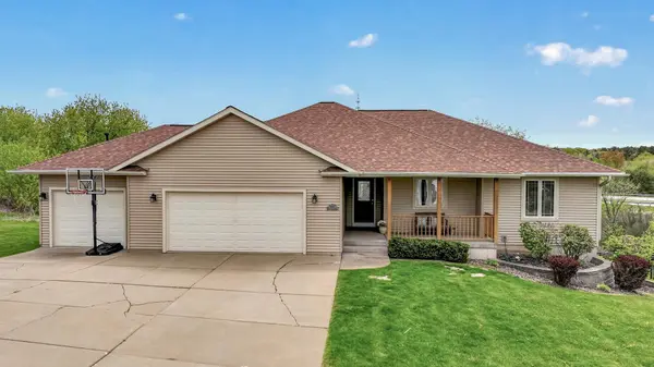4409 Echo Valley DR, Eau Claire, WI 54701