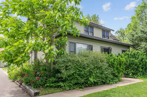 636 School ST, Anoka, MN 55303