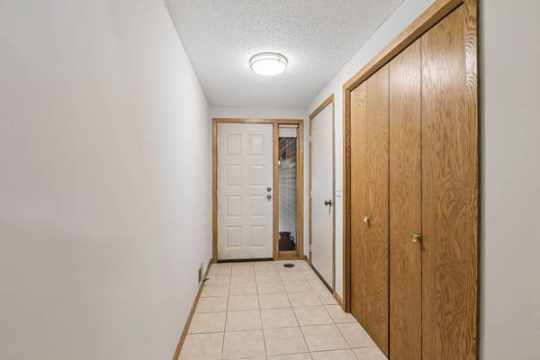 8865 Norway ST NW, Coon Rapids, MN 55433