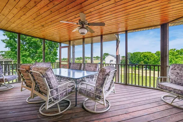 605 Lady Slipper AVE NE, New Prague, MN 56071