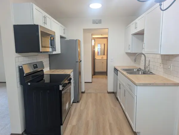260 Westview DR #216, West Saint Paul, MN 55118