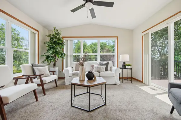 749 Ali LN, Victoria, MN 55386
