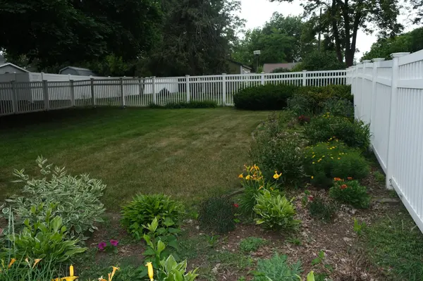 401 Logan AVE, Jackson, MN 56143