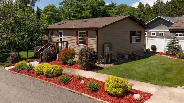 13335 E Shore RD, Crosslake, MN 56442