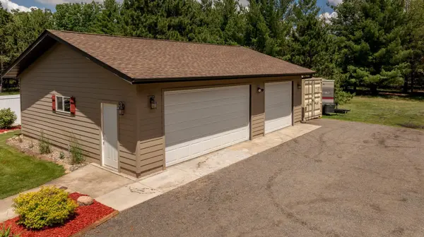 13335 E Shore RD, Crosslake, MN 56442