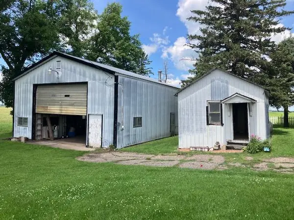 12007 340th, Waseca, MN 56093