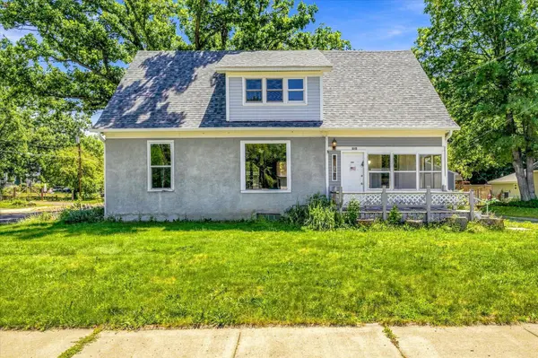 810 Chieftain ST, Osceola, WI 54020
