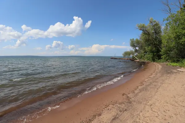 2729 Lake Shore DR E #4, Ashland, WI 54806