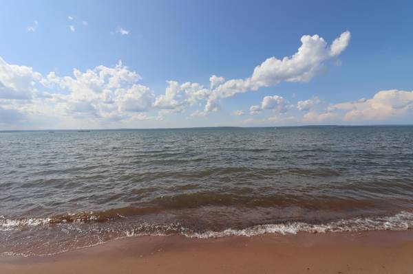 2729 Lake Shore DR E #4, Ashland, WI 54806