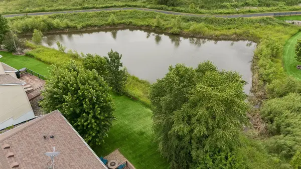 1830 Penstemon LN, Shakopee, MN 55379