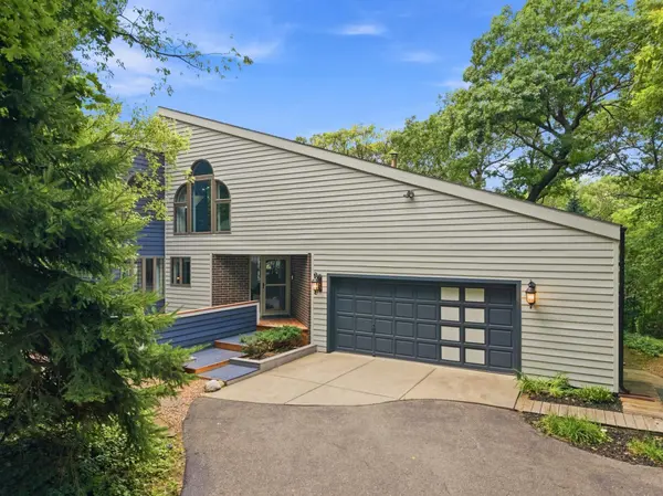 15120 Chestnut CIR, Burnsville, MN 55306