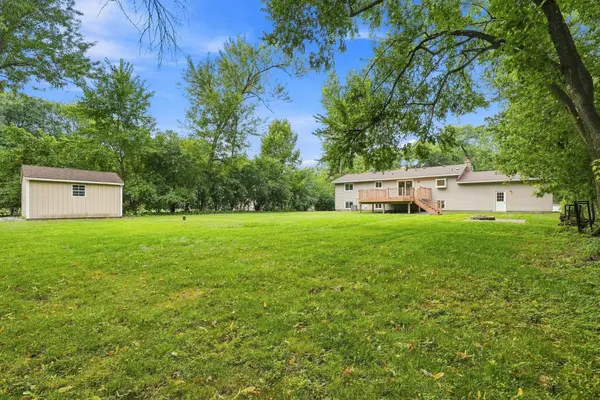 25715 Wild Rose LN, Excelsior, MN 55331