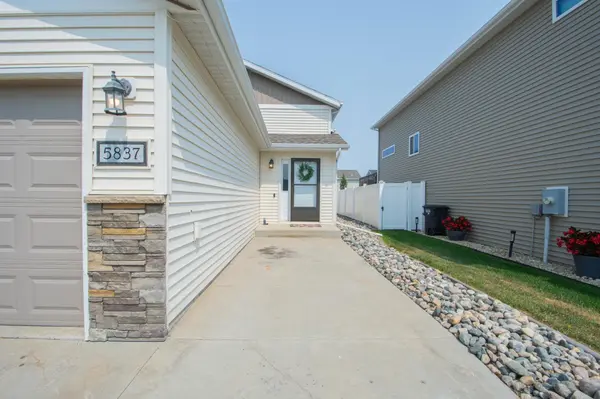 5837 58th AVE S, Fargo, ND 58104