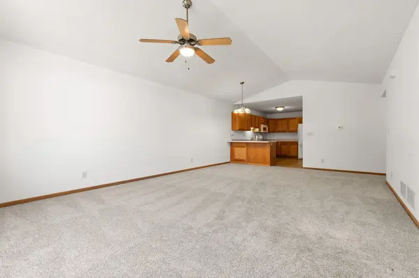 105 Bridgewater TRL, Hudson, WI 54016
