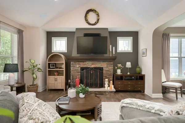 16550 Draft Horse BLVD, Lakeville, MN 55044