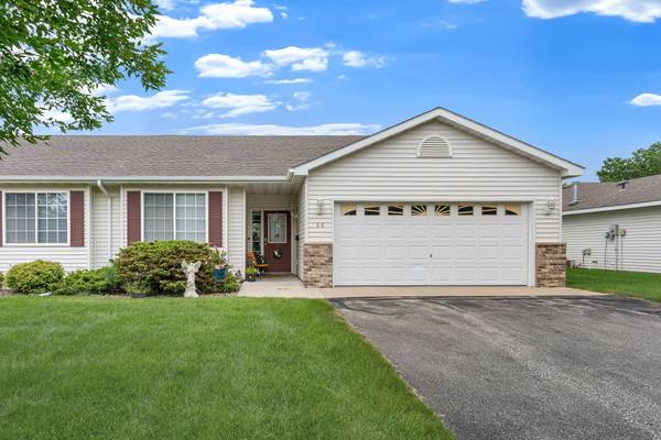 160 24th PL NW, Owatonna, MN 55060