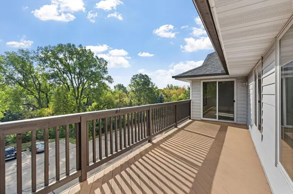 4165 Hilltop PT #204, Eagan, MN 55123
