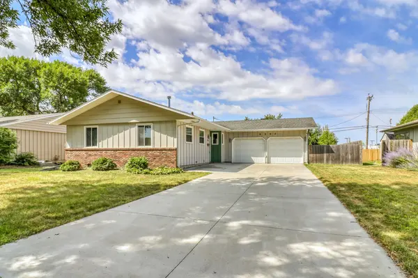 2307 11th ST S, Fargo, ND 58103