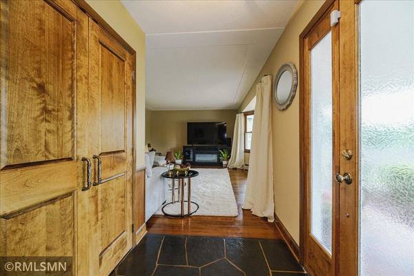 5617 29th AVE N, Crystal, MN 55422