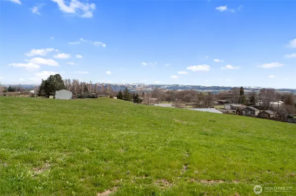 94 Kerley DR, Walla Walla, WA 99362