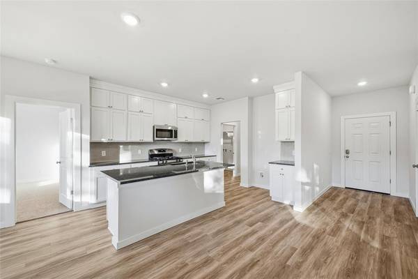 1715 Oak WAY, Tuttle, OK 73089