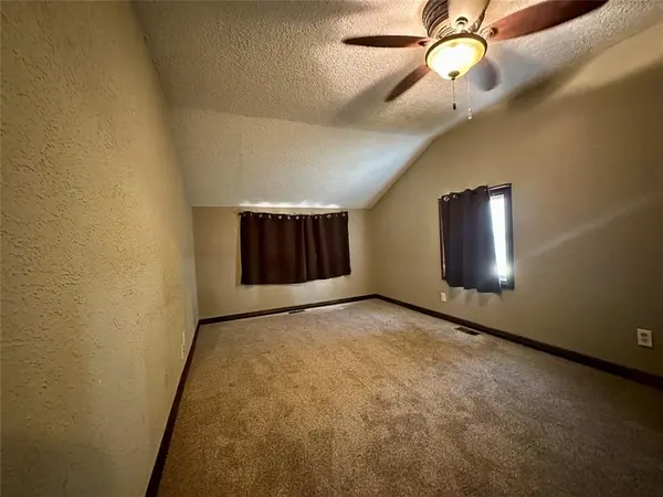1419 Pine AVE, Clinton, OK 73601