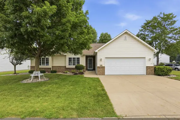 89 PENBROOK CIR, Appleton, WI 54914-6857