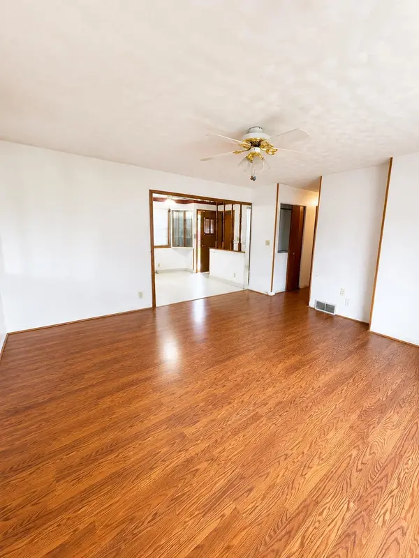 5722 69TH ST, Kenosha, WI 53142