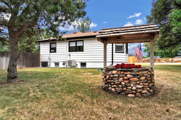 200 S Newland ST, Denver, CO 80226