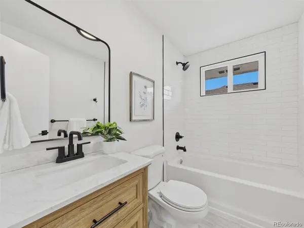 1370 Zenobia ST, Denver, CO 80204