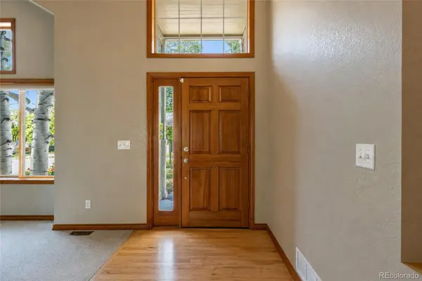 355 Peregrine CIR, Broomfield, CO 80020