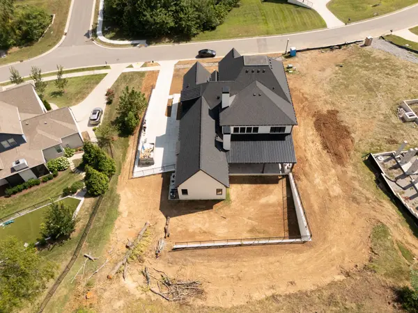 1580 Eastwood Dr, Brentwood, TN 37027