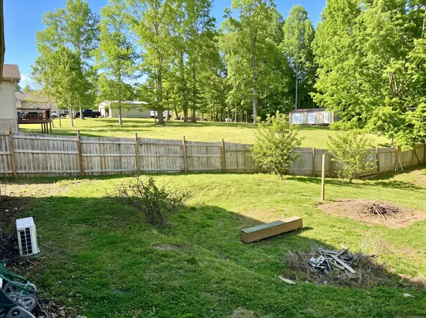 225 Lake Forrest Rd, Lynchburg, TN 37352