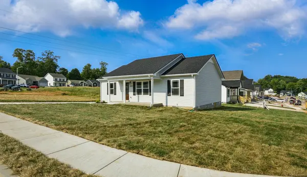 1178 Tybee Dr, Clarksville, TN 37042