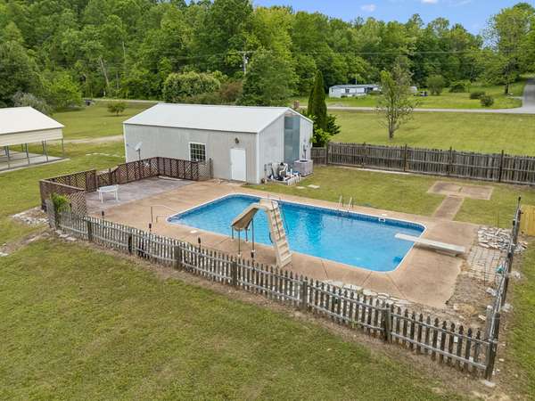 1397 Blue Creek Road #E, Waverly, TN 37185