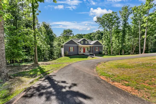 407 Summerfield Dr, Cadiz, KY 42211