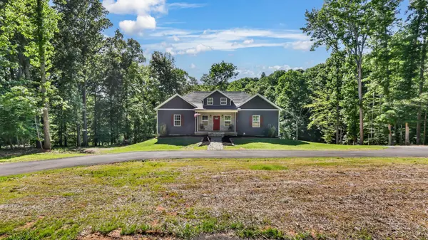 407 Summerfield Dr, Cadiz, KY 42211