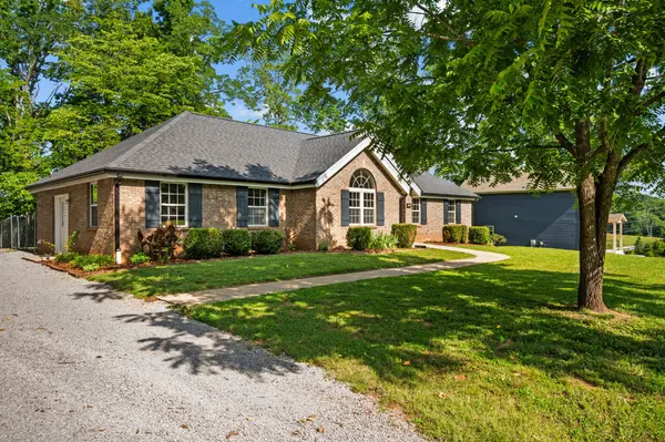 1804 Warfield Dr, Clarksville, TN 37043