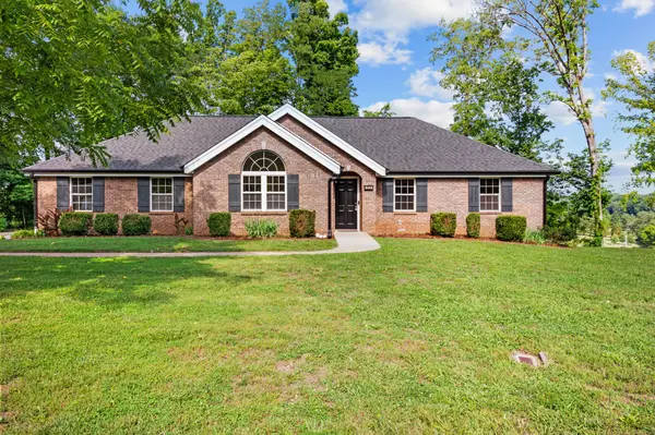 1804 Warfield Dr, Clarksville, TN 37043