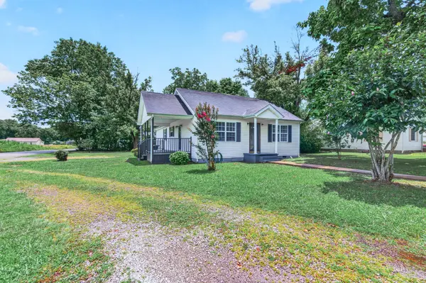 514 E Hogan St, Tullahoma, TN 37388