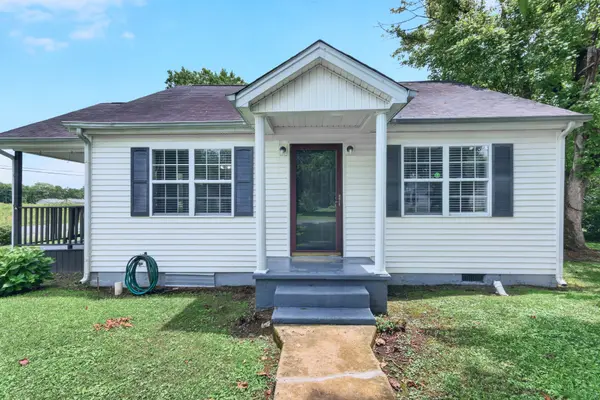 514 E Hogan St, Tullahoma, TN 37388