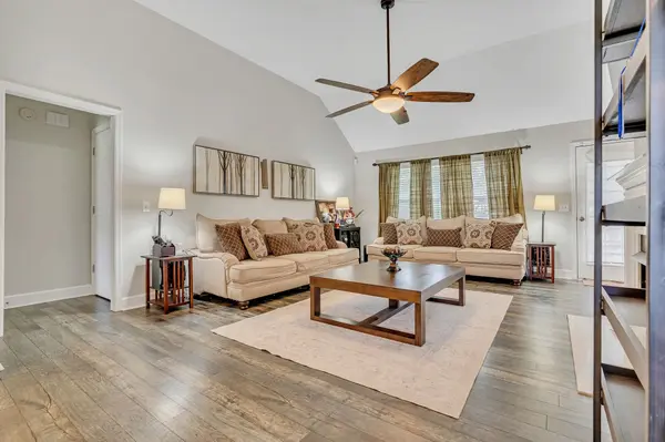712 Milbridge Ct, Antioch, TN 37013