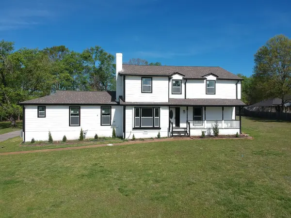 1710 Hickory Trace Dr, Gallatin, TN 37066