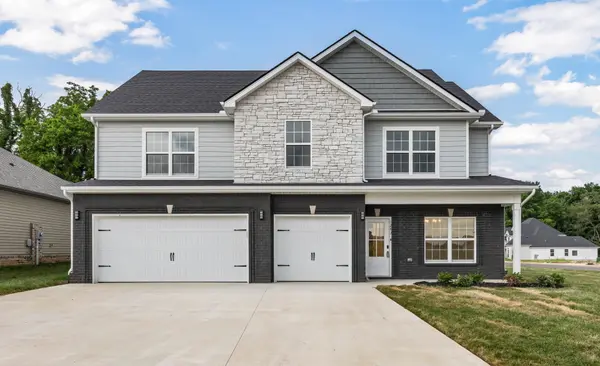 2523 Rafiki Dr, Clarksville, TN 37042